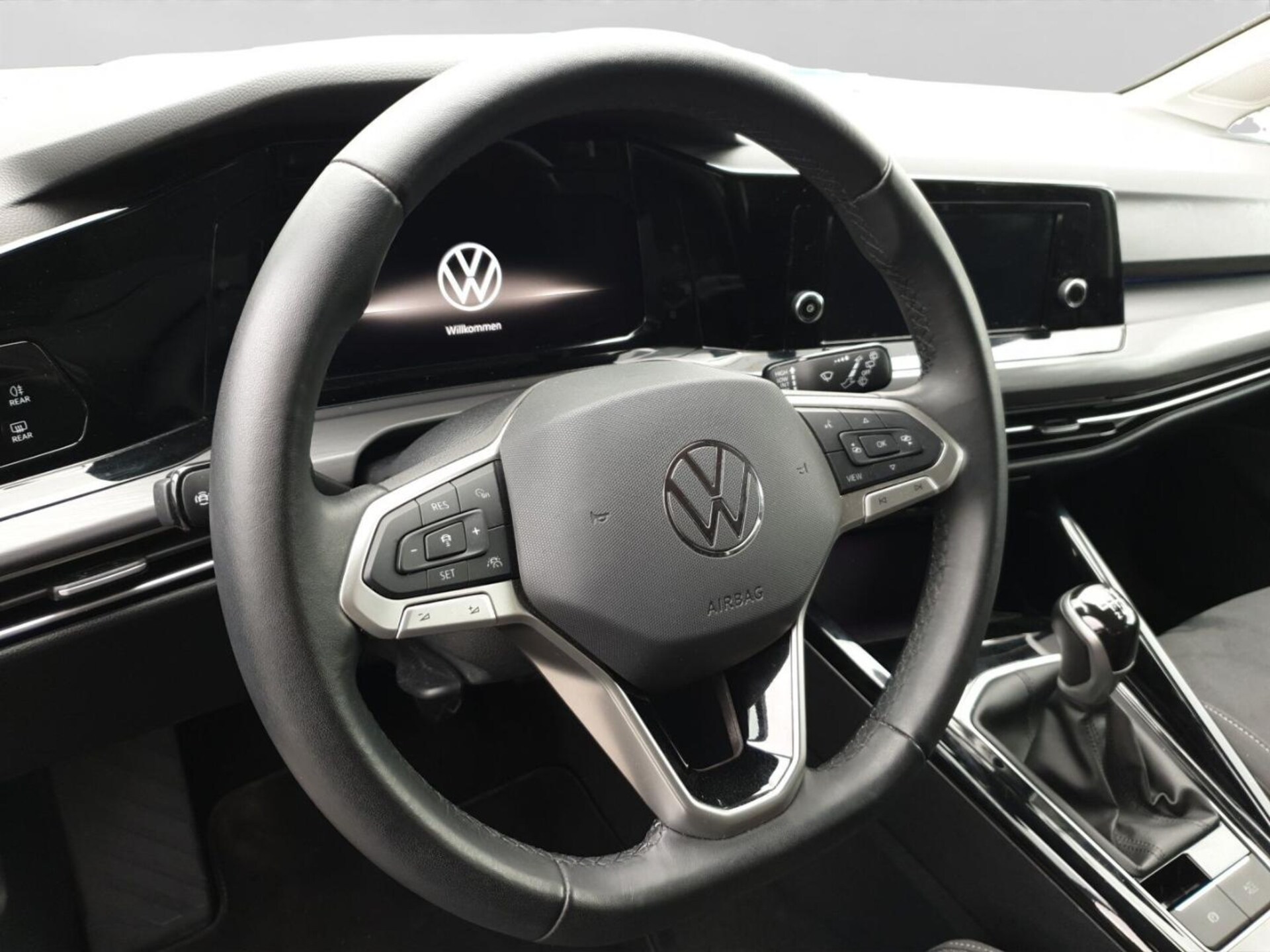 Volkswagen Golf Style