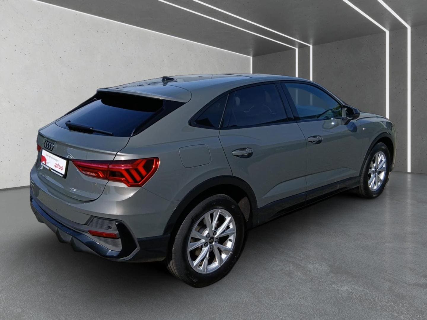 Bild über Audi Q3 Sportback S line 35 TFSI S tronic - für weitere Informationen kontaktieren Sie den Audi Partner
