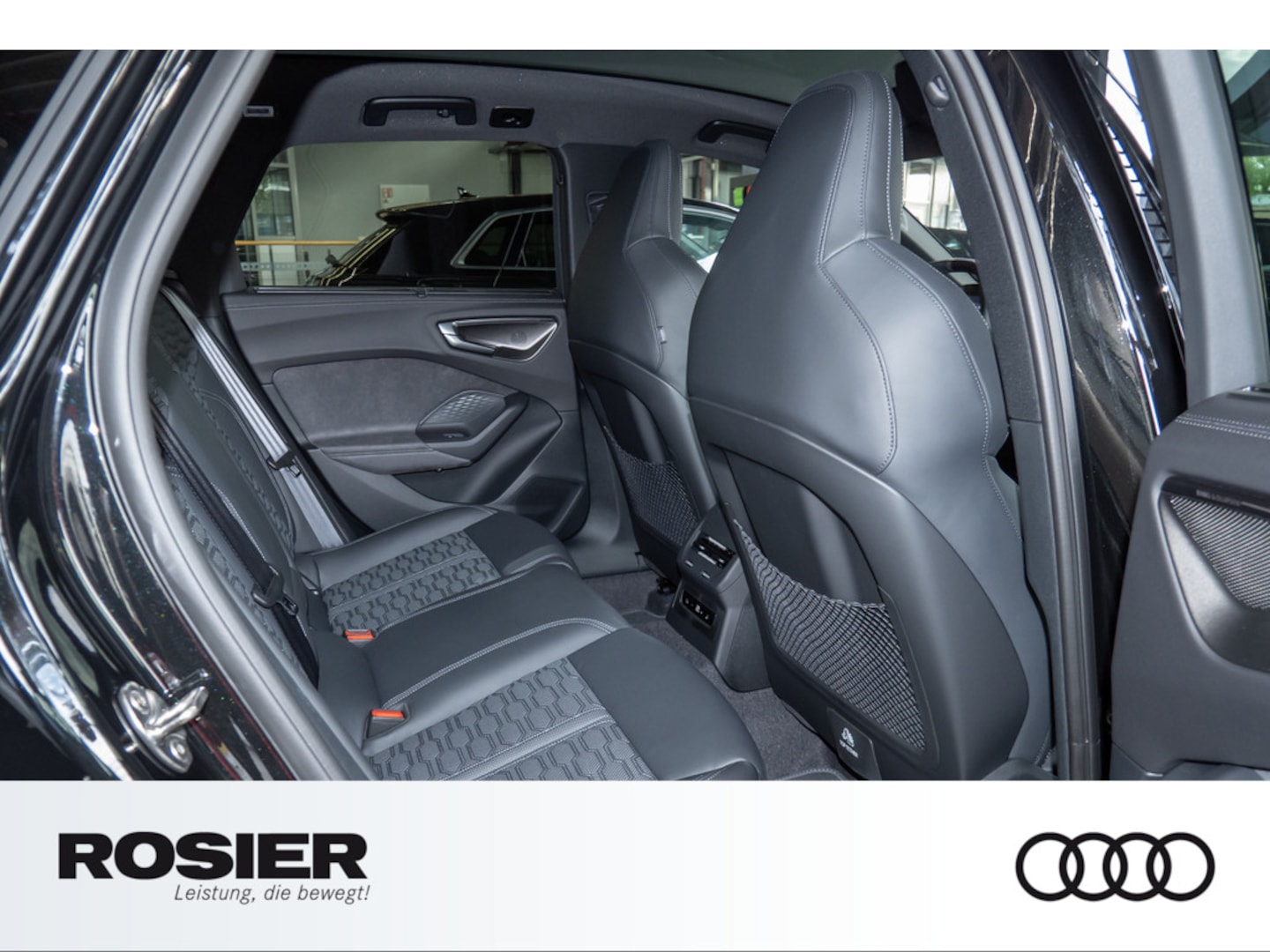 Bild über Audi RS 5 Avant TFSI quattro 470 kW tiptronic - für weitere Informationen kontaktieren Sie den Audi Partner