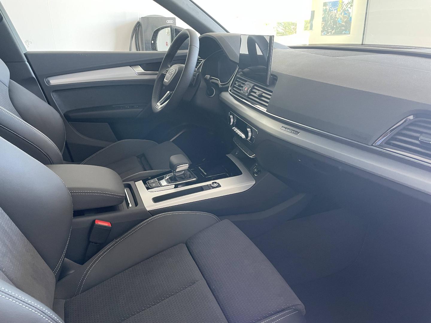 Image about Audi Q5 TFSI e S line 50 TFSI e quattro 220 kW (299 ch) S tronic