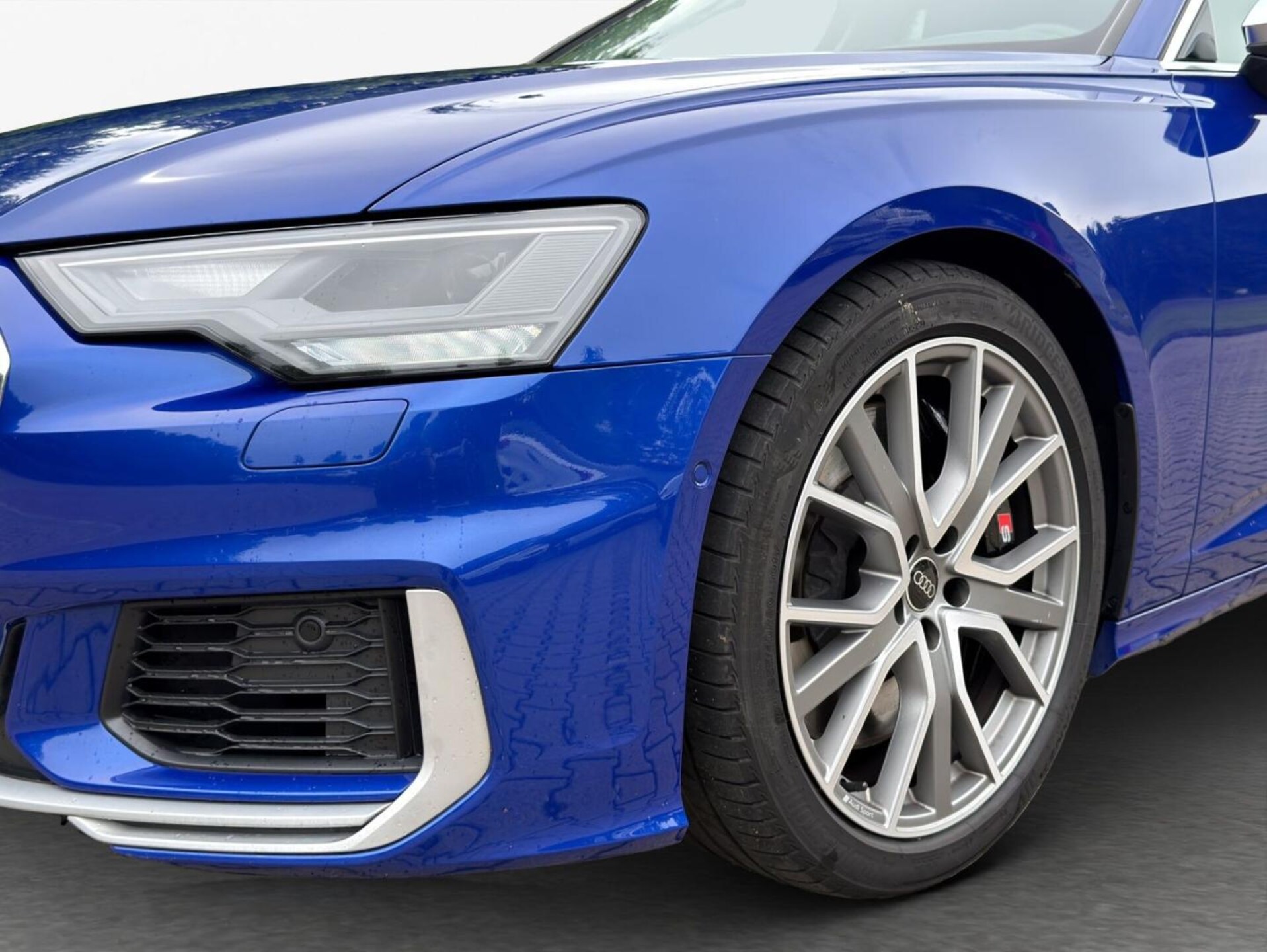 Audi S6 Avant