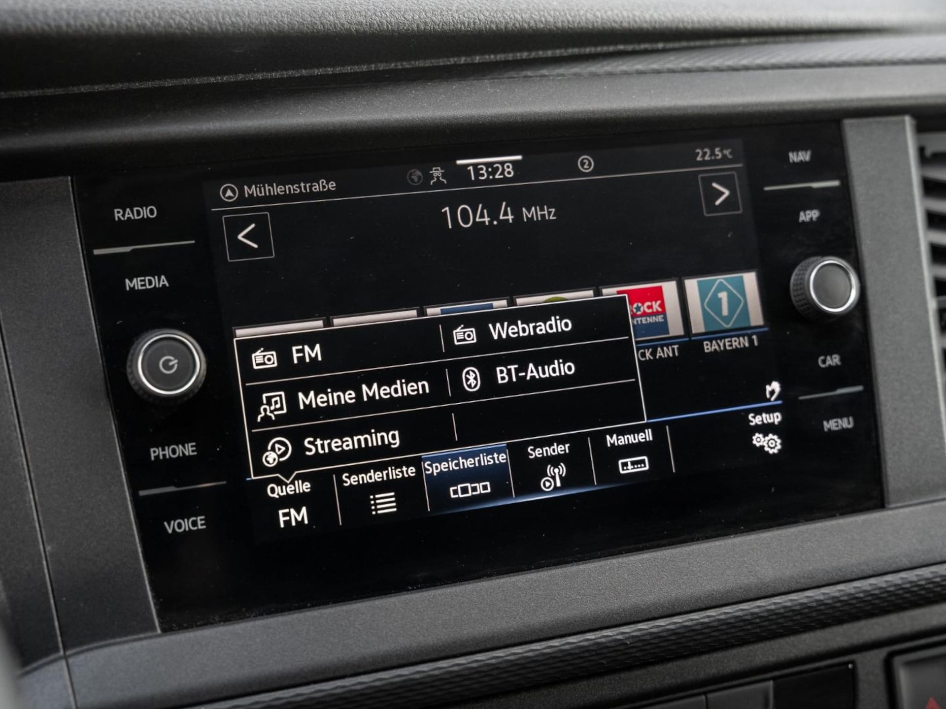 Volkswagen T6.1 Transporter Kasten langer Radstand