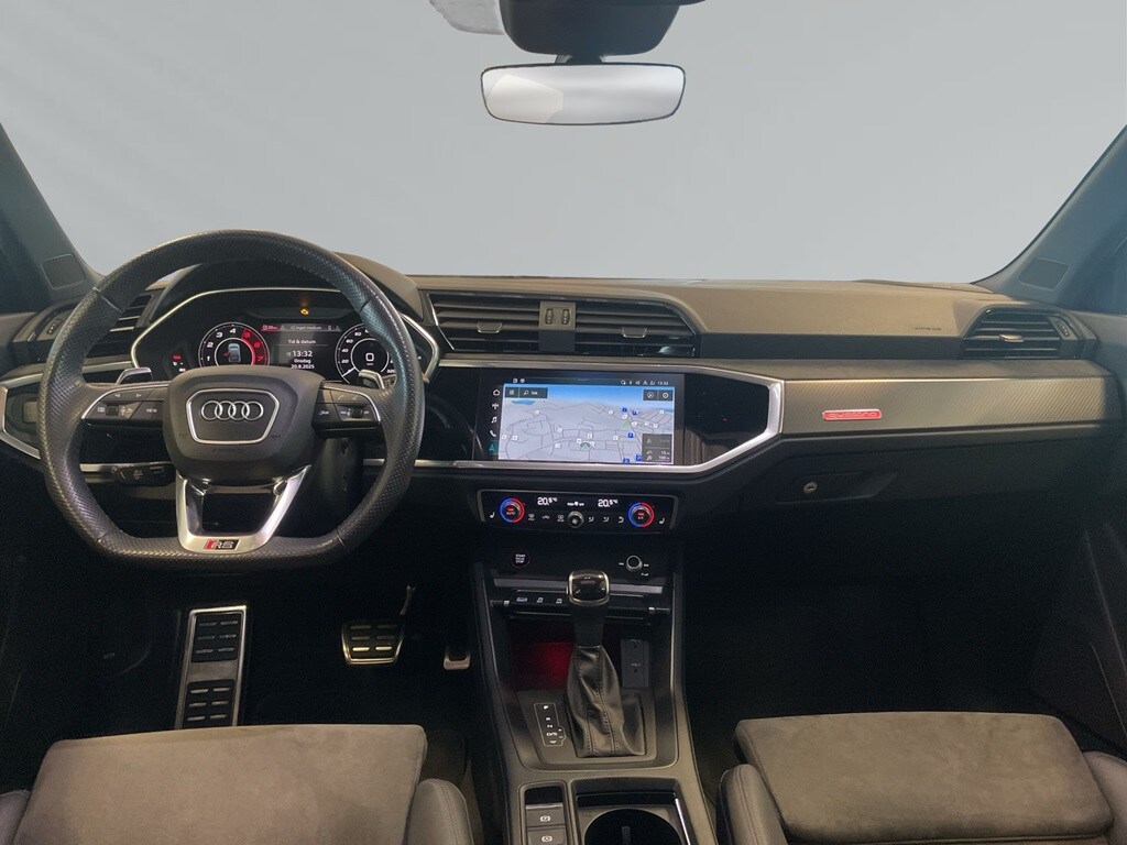 Bild som visar&nbsp;Audi RS Q3 Sportback&nbsp;RS Q3 Sportback 400 hk S tronic - för mer information kontakta din Audi Partner