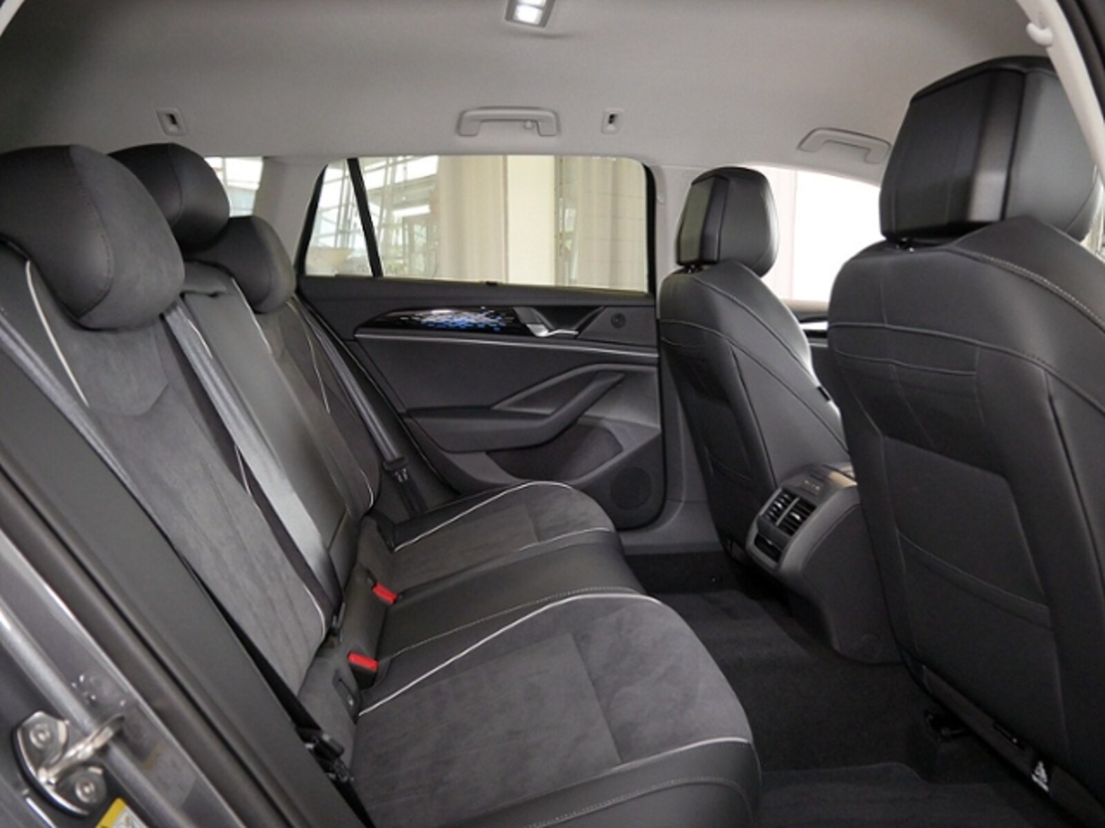 Volkswagen Passat – Bild 10