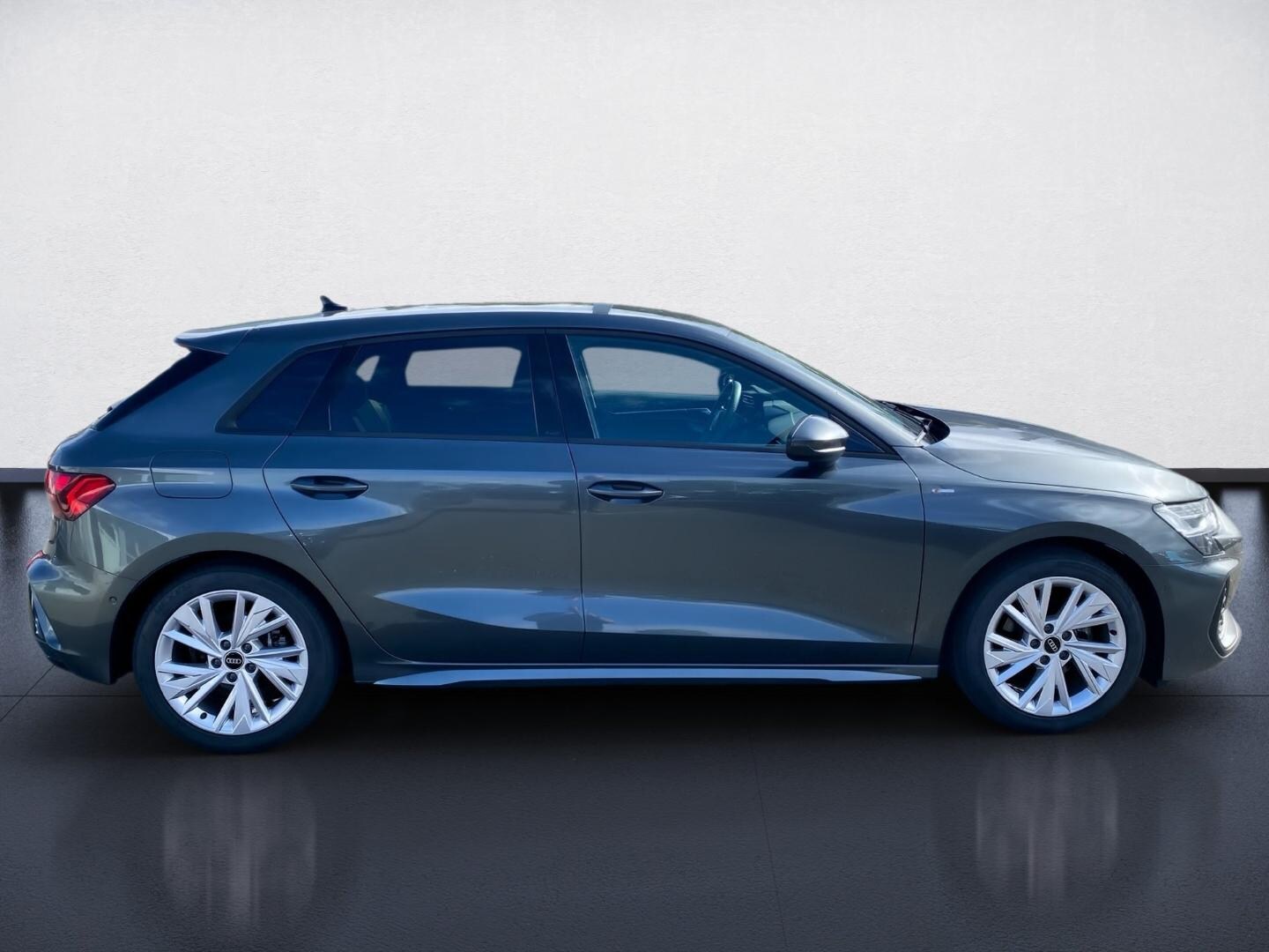 Bild über Audi A3 Sportback TFSI 110 kW S tronic - für weitere Informationen kontaktieren Sie den Audi Partner