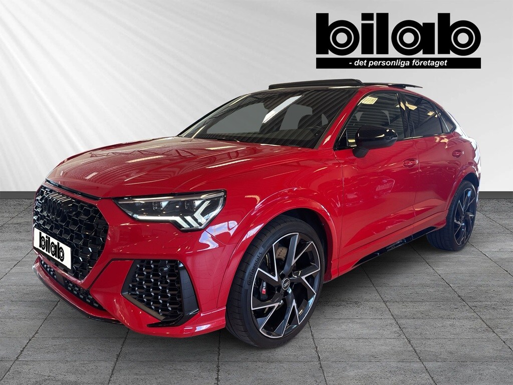 Bild som visar&nbsp;Audi RS Q3 Sportback&nbsp;RS Q3 Sportback 400 hk S tronic - för mer information kontakta din Audi Partner