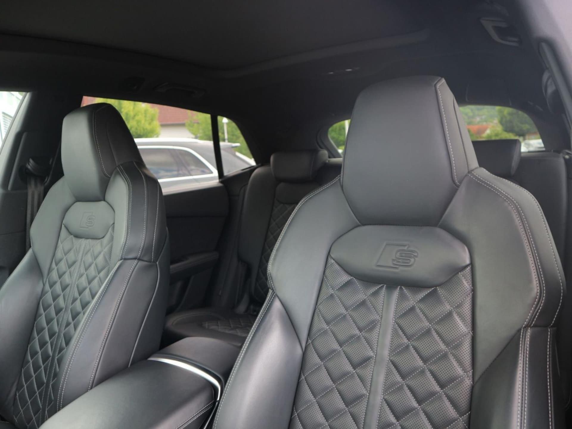 Audi SQ8 SUV