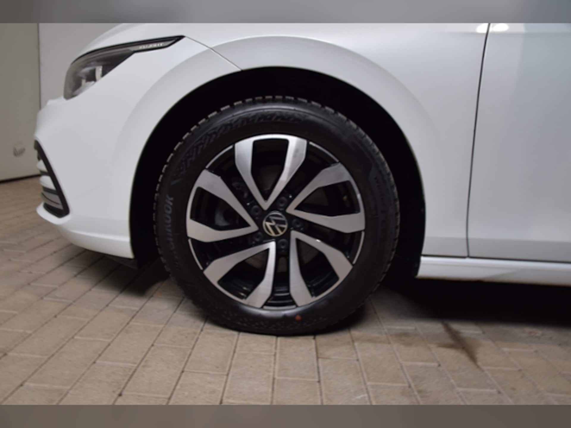 Volkswagen Golf Active