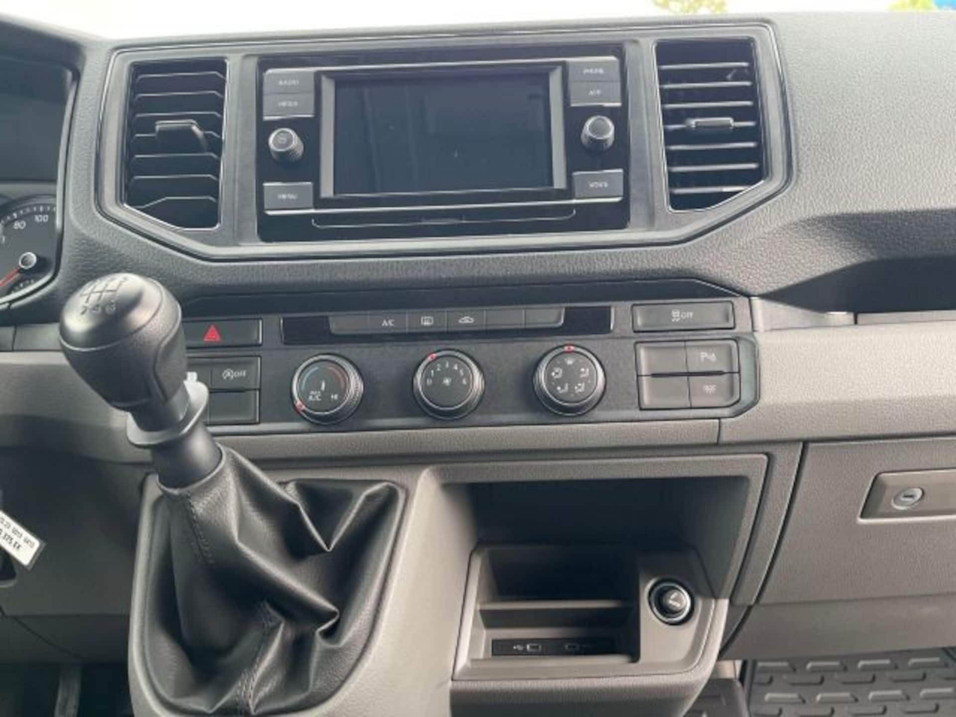 Volkswagen Crafter Kasten mittlerer Radstand
