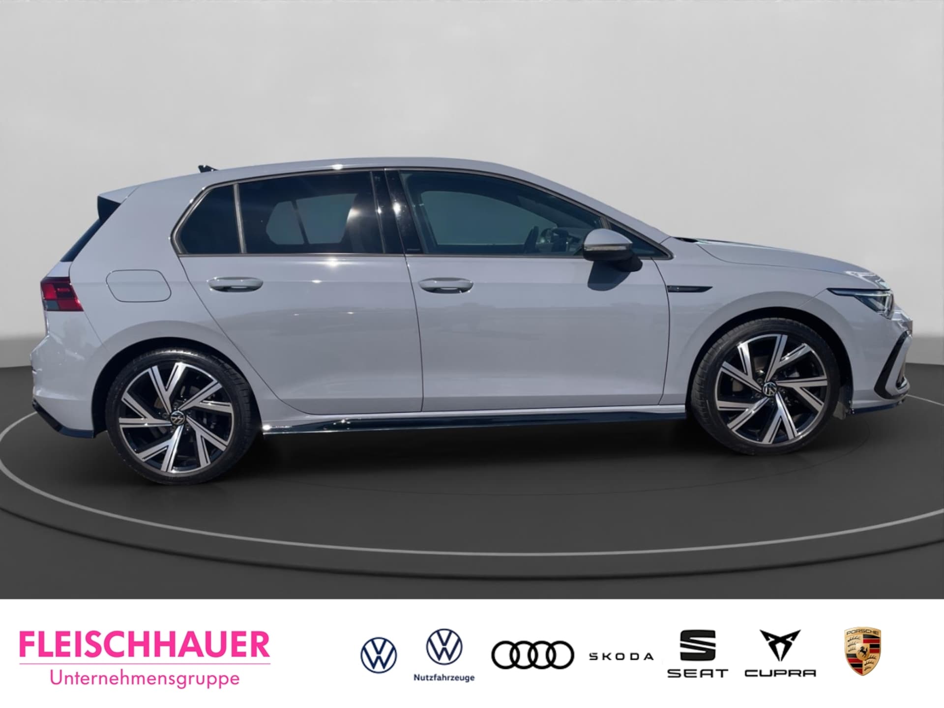 Volkswagen Golf R-Line