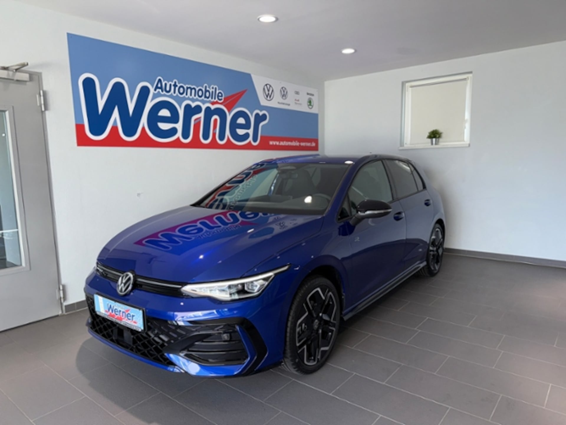Volkswagen Golf R-Line