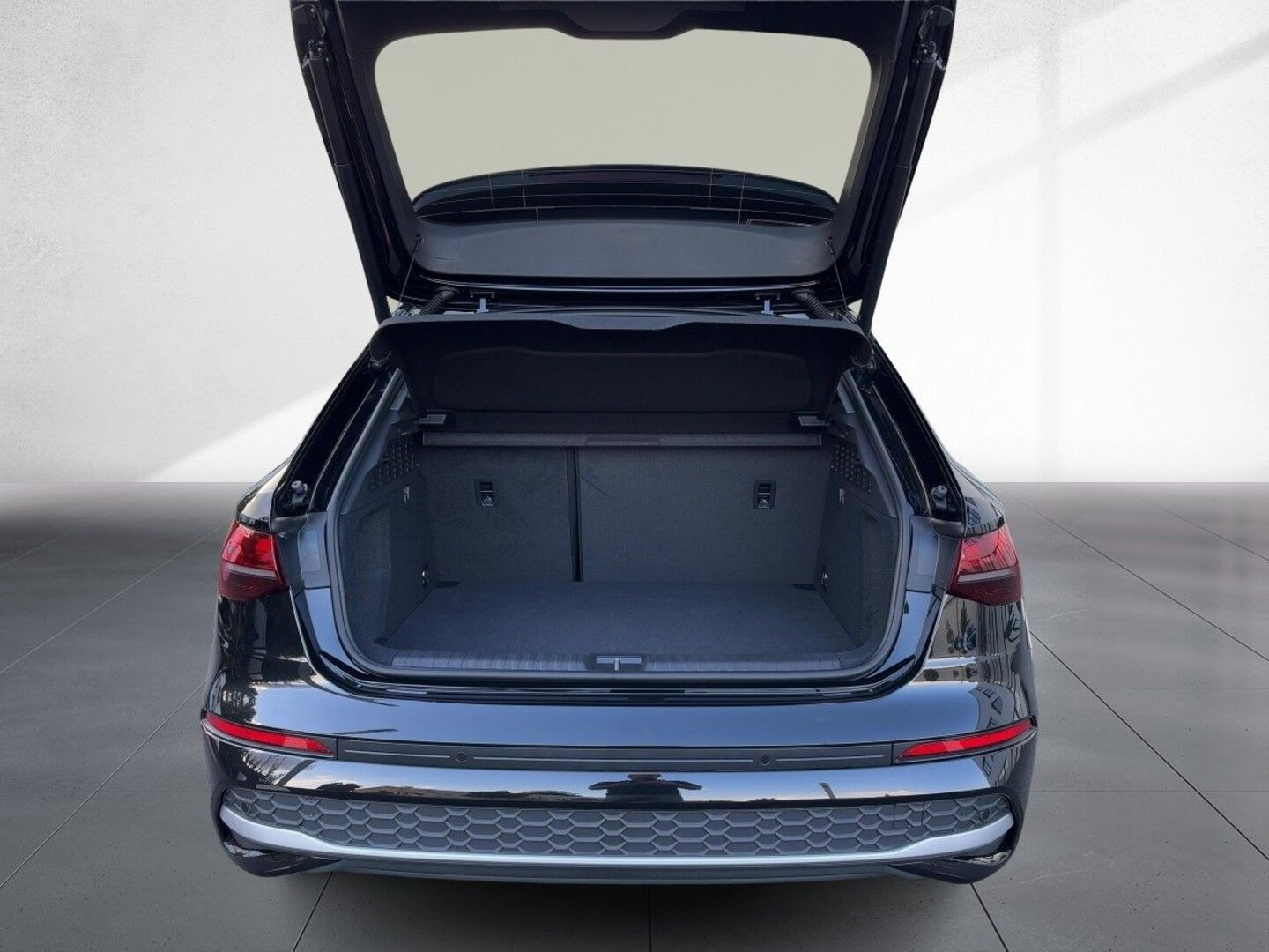 Bild über Audi A3 Sportback advanced 35 TFSI S tronic - für weitere Informationen kontaktieren Sie den Audi Partner