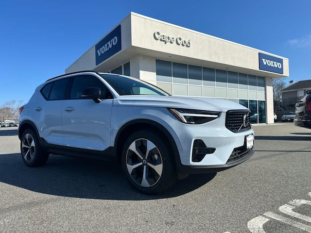 2026 Volvo XC40