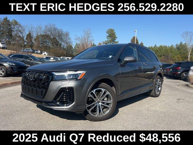 2025 Audi Q7 45 Premium quattro Tiptronic's photo