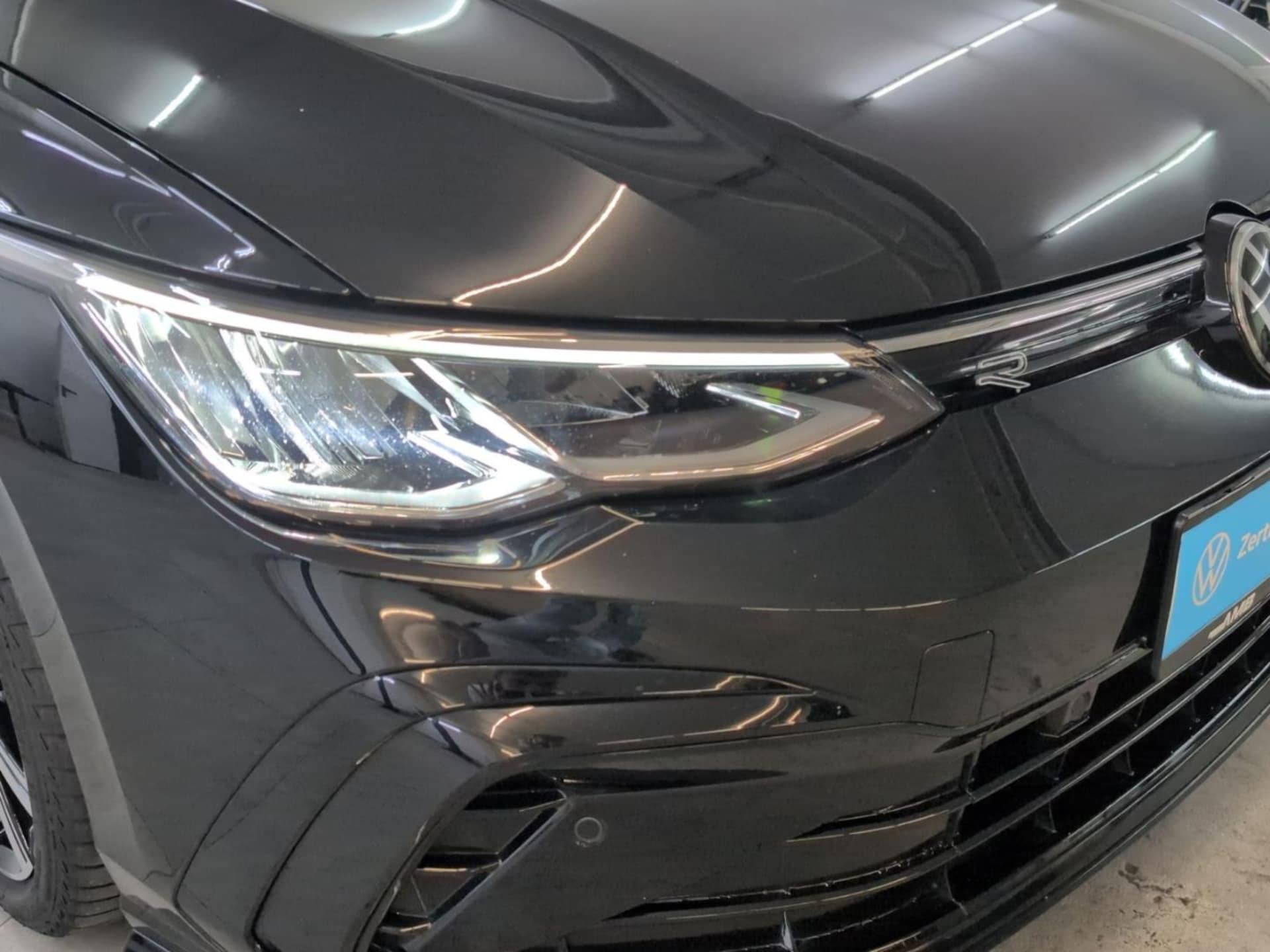 Volkswagen Golf R-Line
