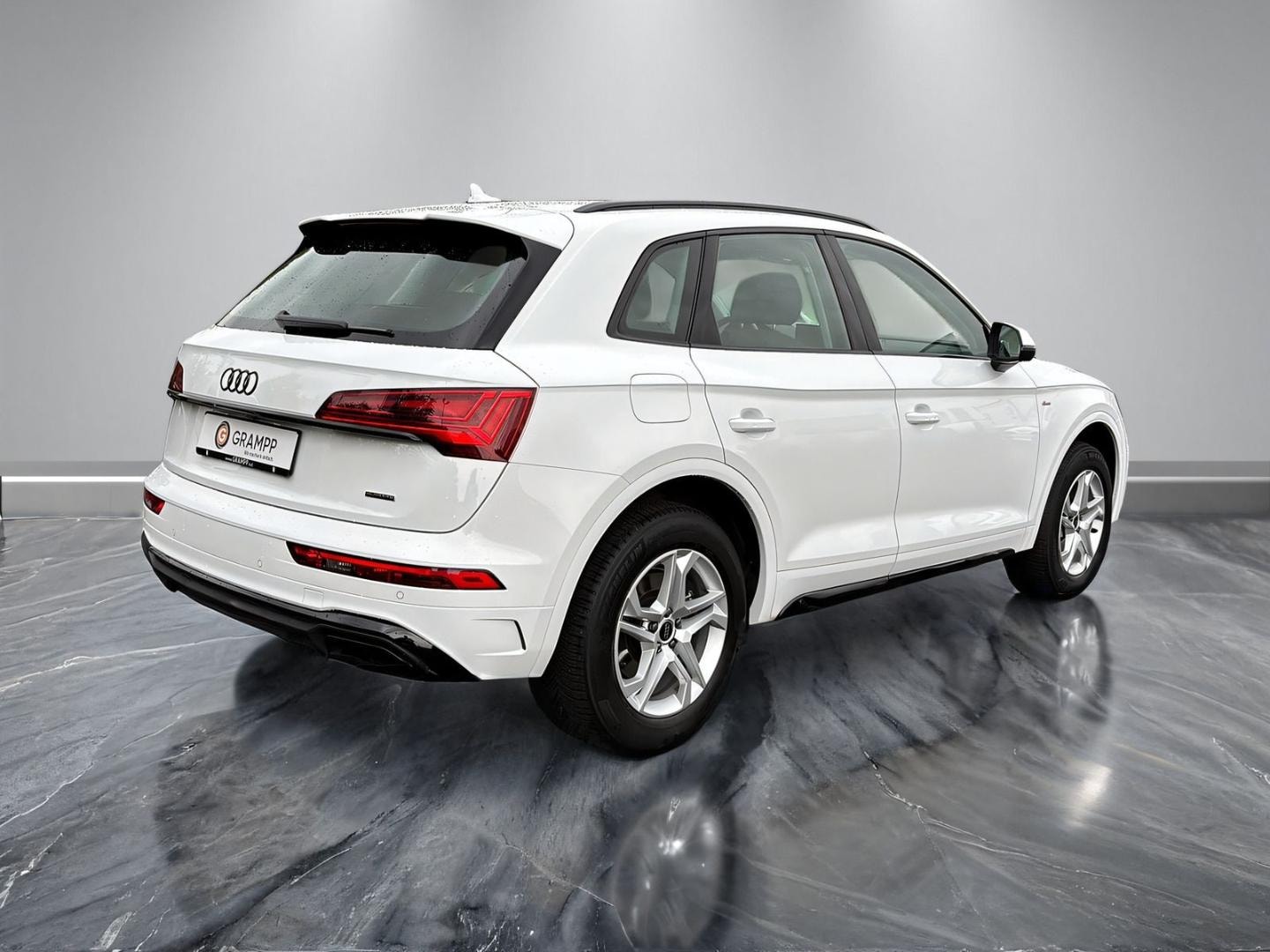 Bild über Audi Q5 40 TDI quattro 150 kW S tronic - für weitere Informationen kontaktieren Sie den Audi Partner
