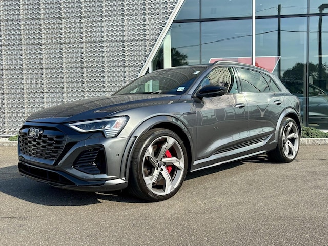 2024 Audi SQ8 e-tron