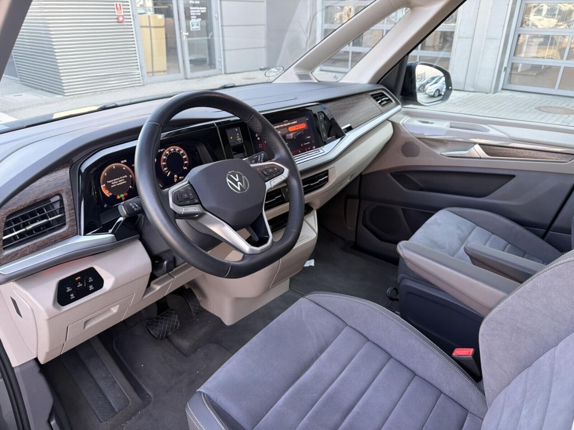 Volkswagen Multivan Style