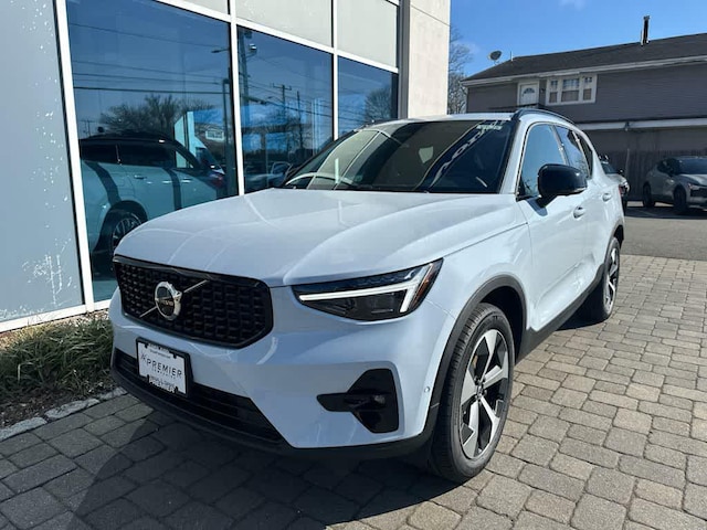 2026 Volvo XC40