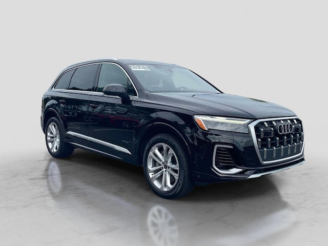 Photo of 2025 Audi Q7