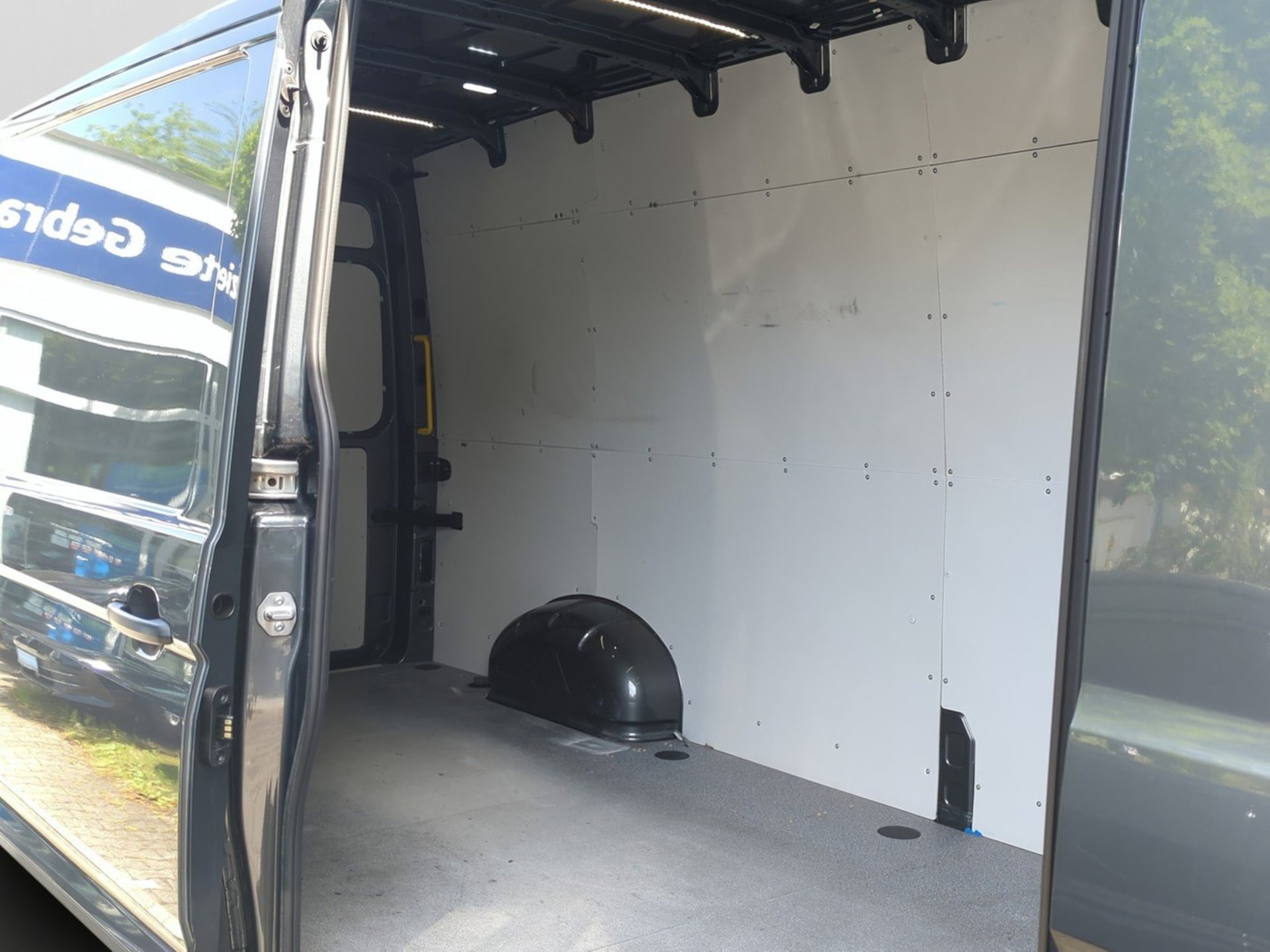 Volkswagen Crafter Kasten langer Radstand