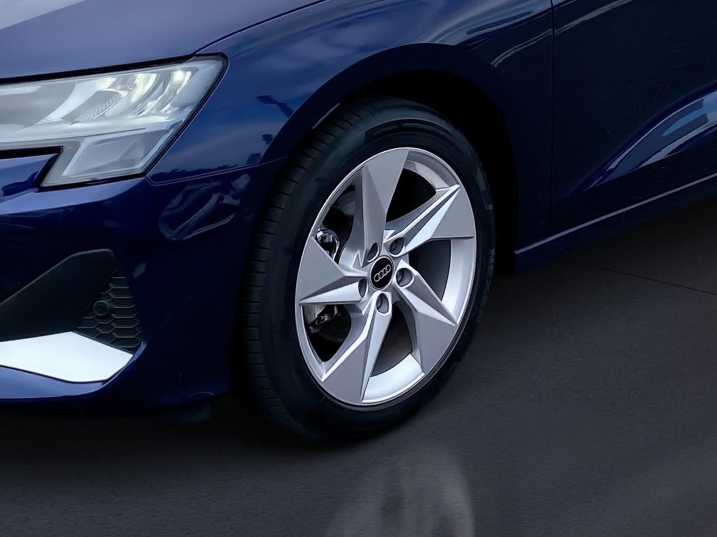 Bild über Audi A3 Limousine advanced 35 TFSI S tronic - für weitere Informationen kontaktieren Sie den Audi Partner