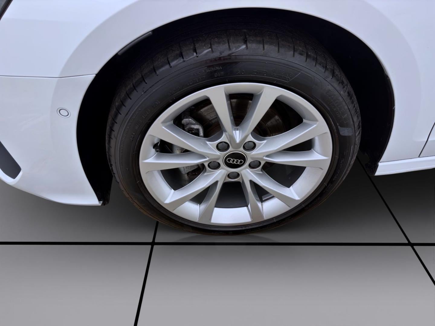 Bild über Audi A3 Sportback 35 TDI S tronic - für weitere Informationen kontaktieren Sie den Audi Partner