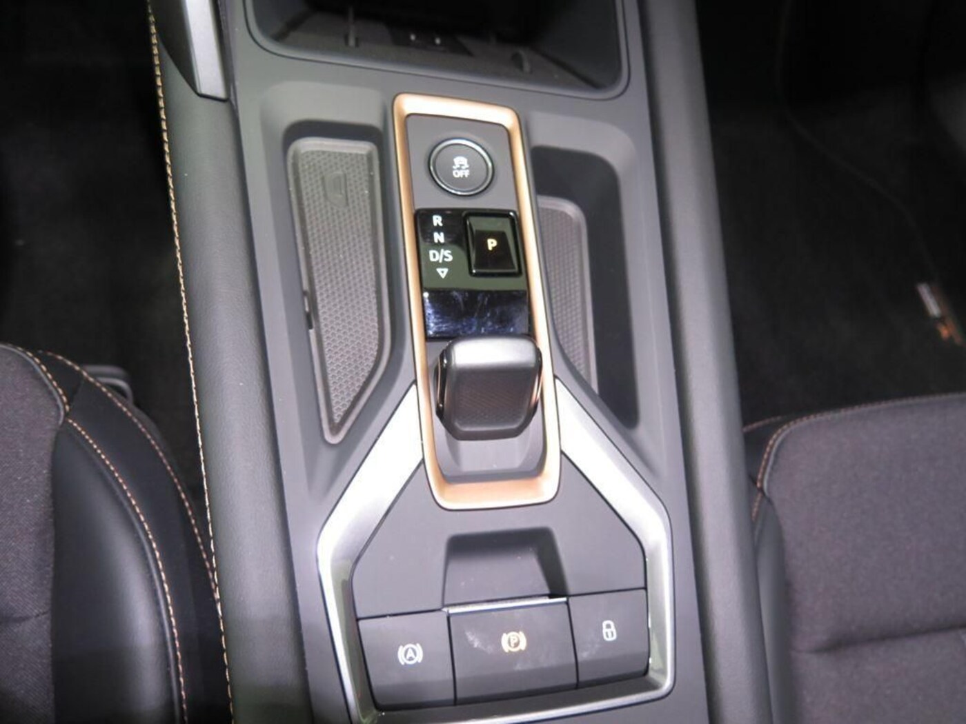 CUPRA Formentor 1.5 TSI e-Hybrid DSG 150 kW (204 CV) — photo 11