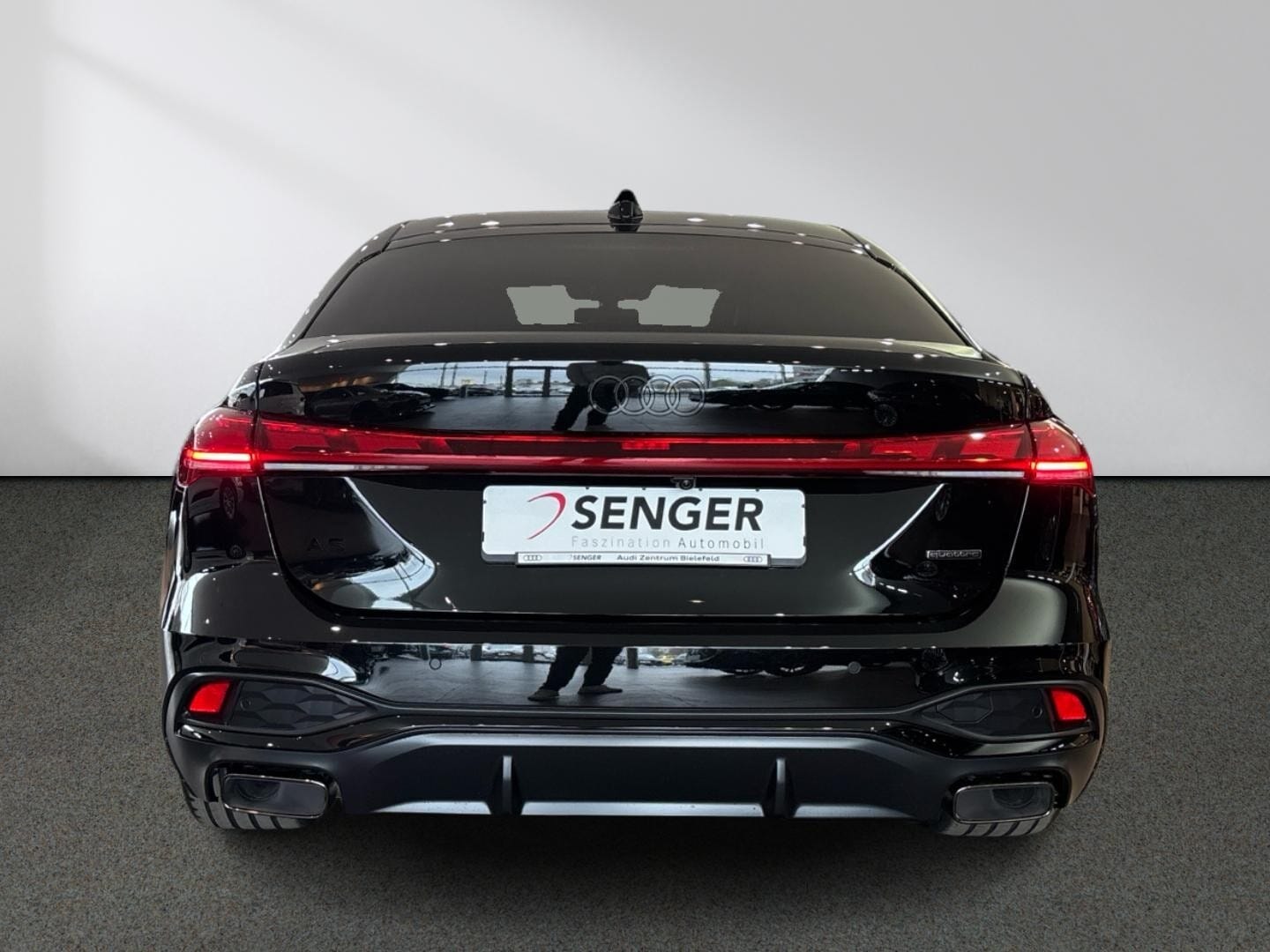 Bild über Audi A5 Limousine e-hybrid e-hybrid quattro 270 kW S tronic - für weitere Informationen kontaktieren Sie den Audi Partner