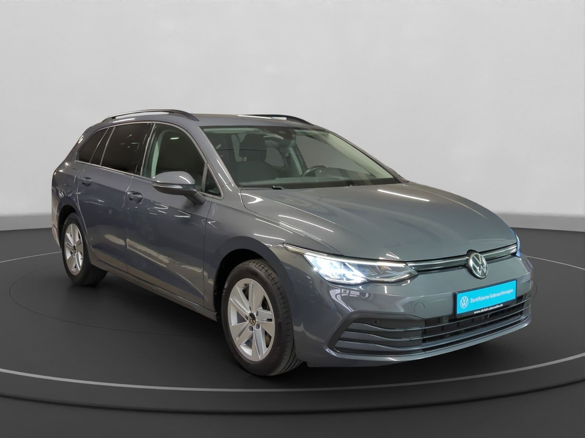Volkswagen Golf Variant Life