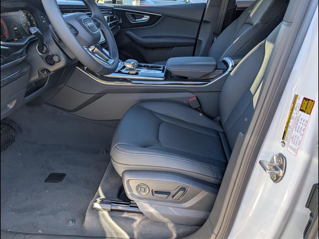 2026 Audi Q7 Premium Plus - Photo 8