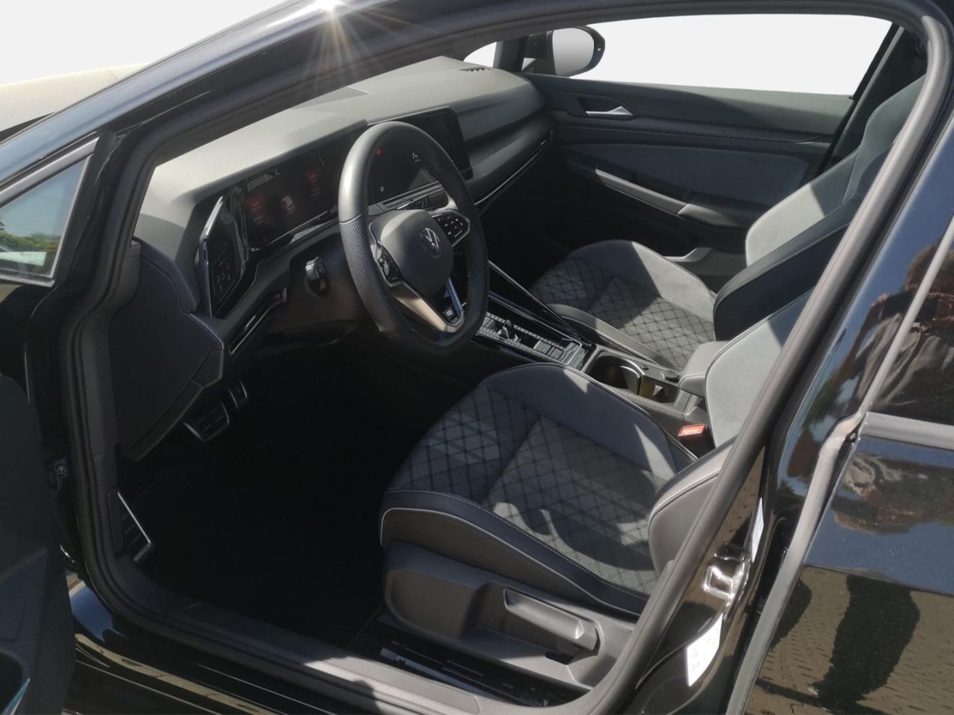Volkswagen Golf R-Line