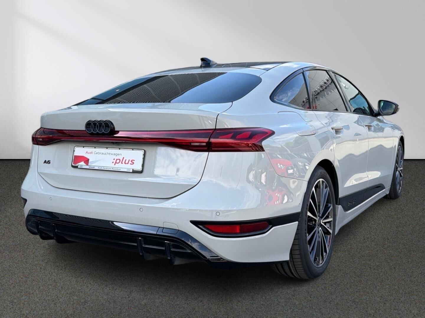 Bild über Audi A6 Sportback e-tron e-tron performance - für weitere Informationen kontaktieren Sie den Audi Partner