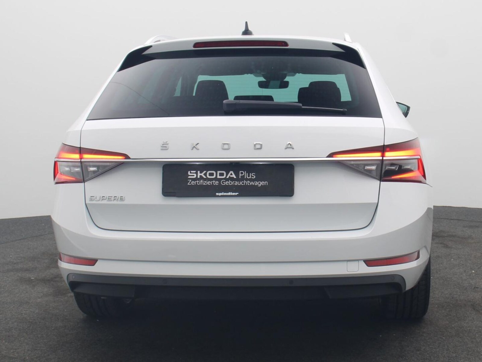 Škoda Superb Combi – Bild 8
