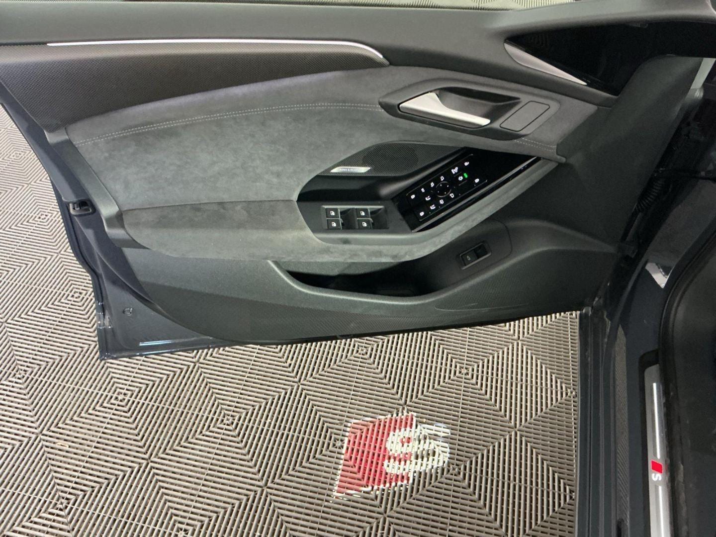 2025 Audi S6 Sportback e-tron Premium Plus - Photo 19