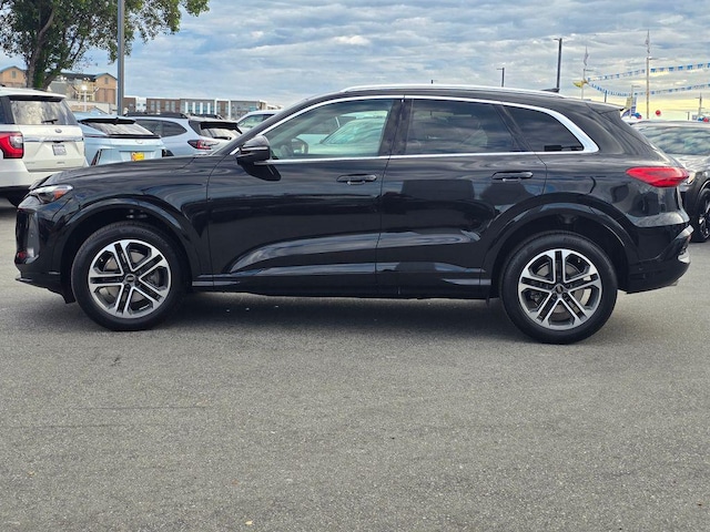 2025 Audi Q5 Premium - Photo 32