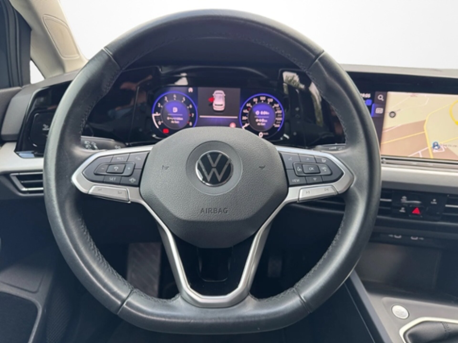 Volkswagen Golf Life