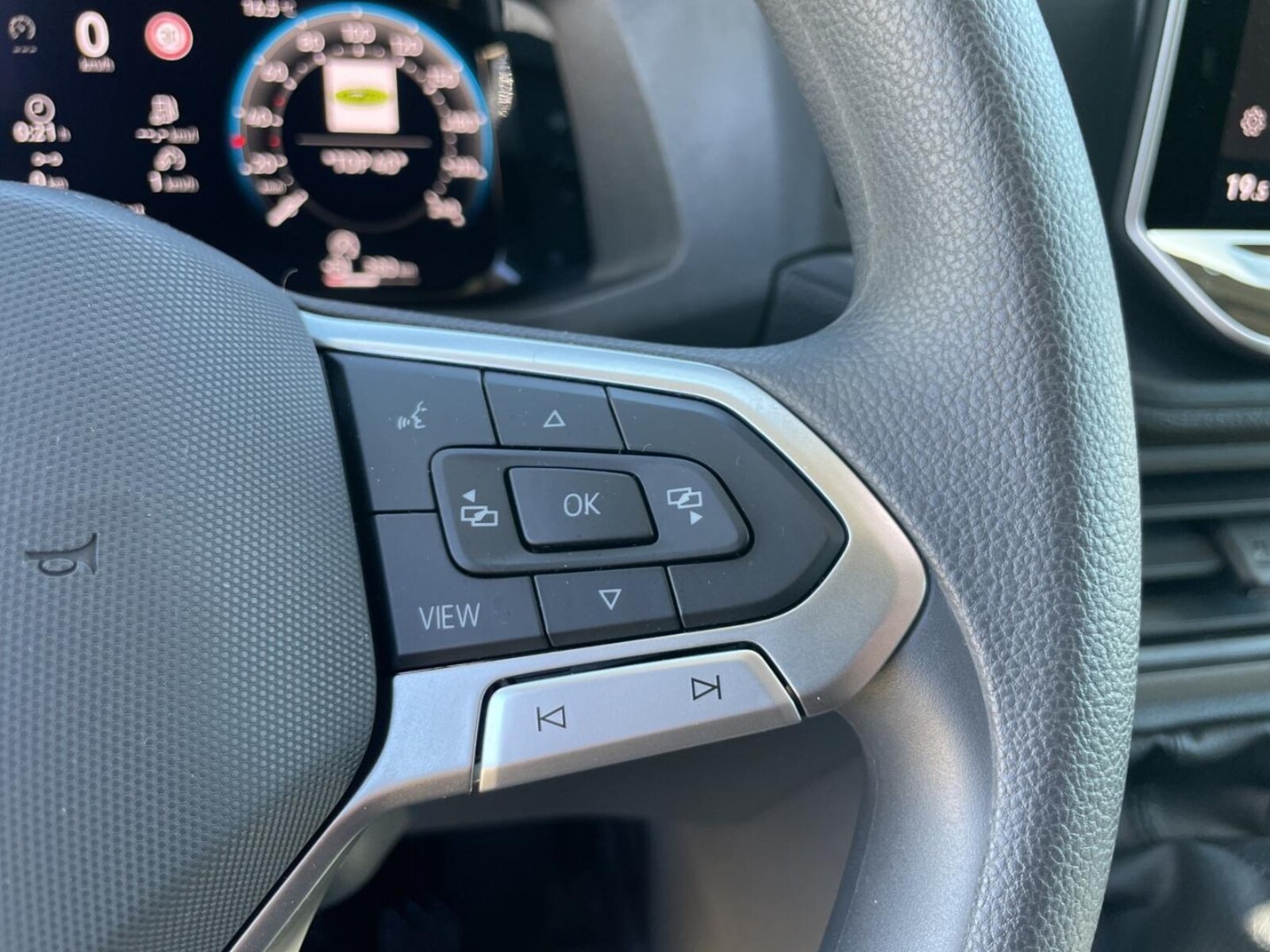 Volkswagen Crafter Kasten mittlerer Radstand – Bild 17