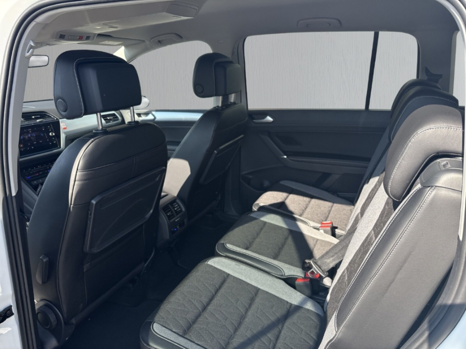 Volkswagen Touran – Bild 14