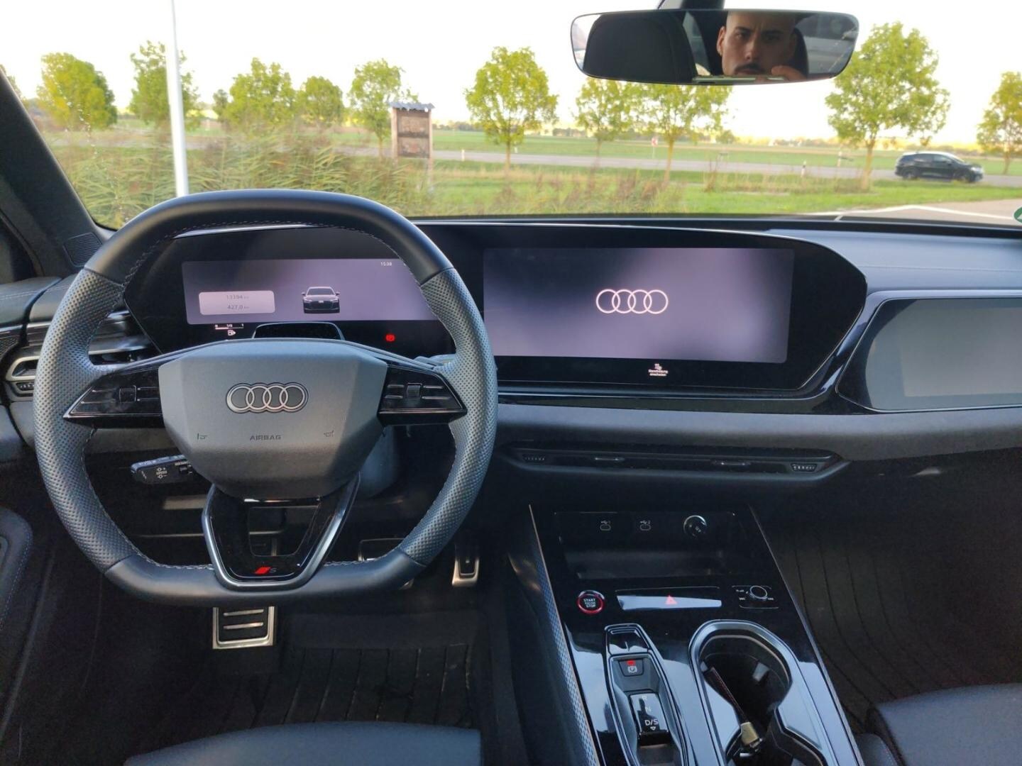 Bild über Audi A6 Avant TDI quattro 220 kW S tronic - für weitere Informationen kontaktieren Sie den Audi Partner