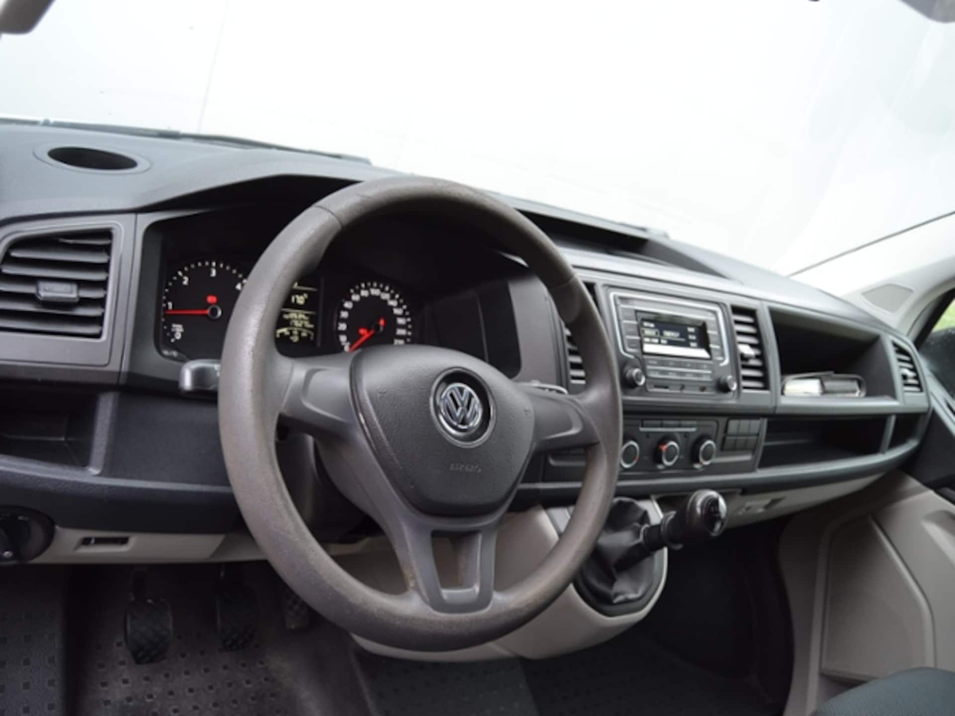 Volkswagen T6 Transporter Kasten kurzer Radstand