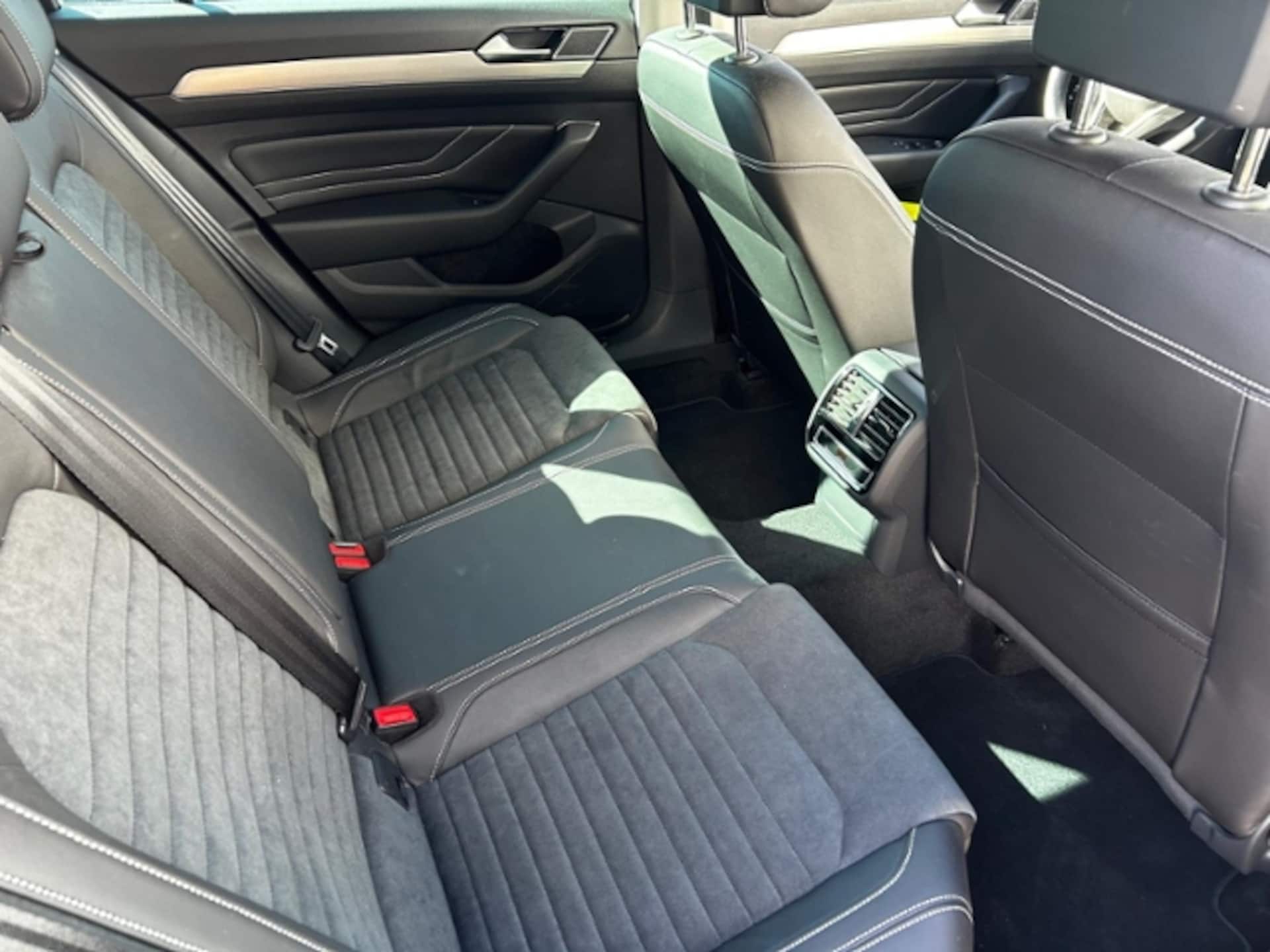 Volkswagen Passat Variant Elegance