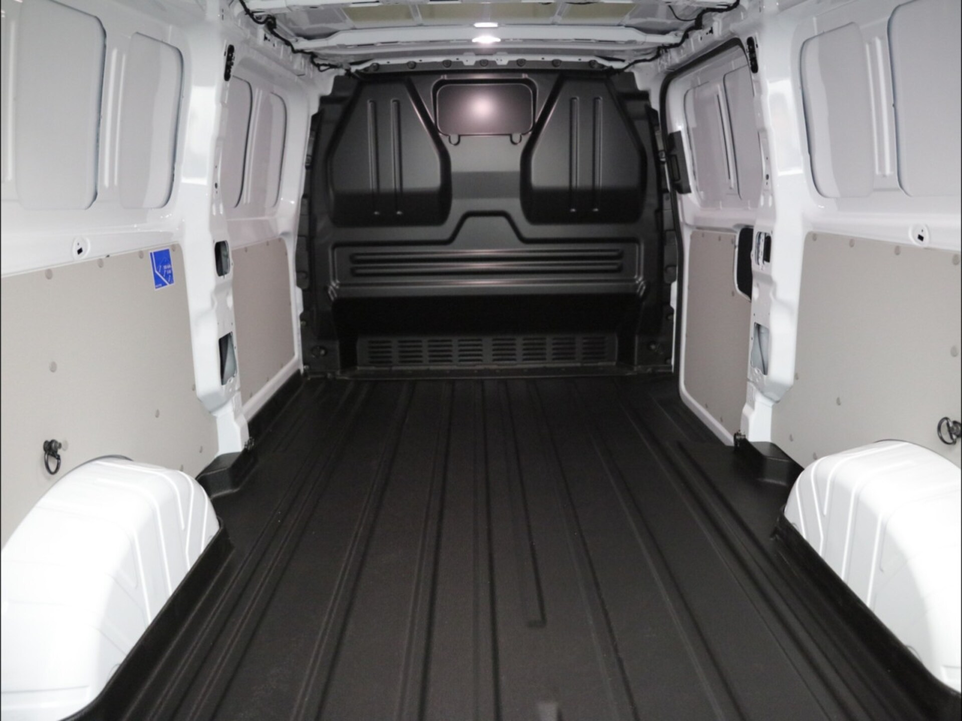 Volkswagen Transporter Kasten langer Radstand