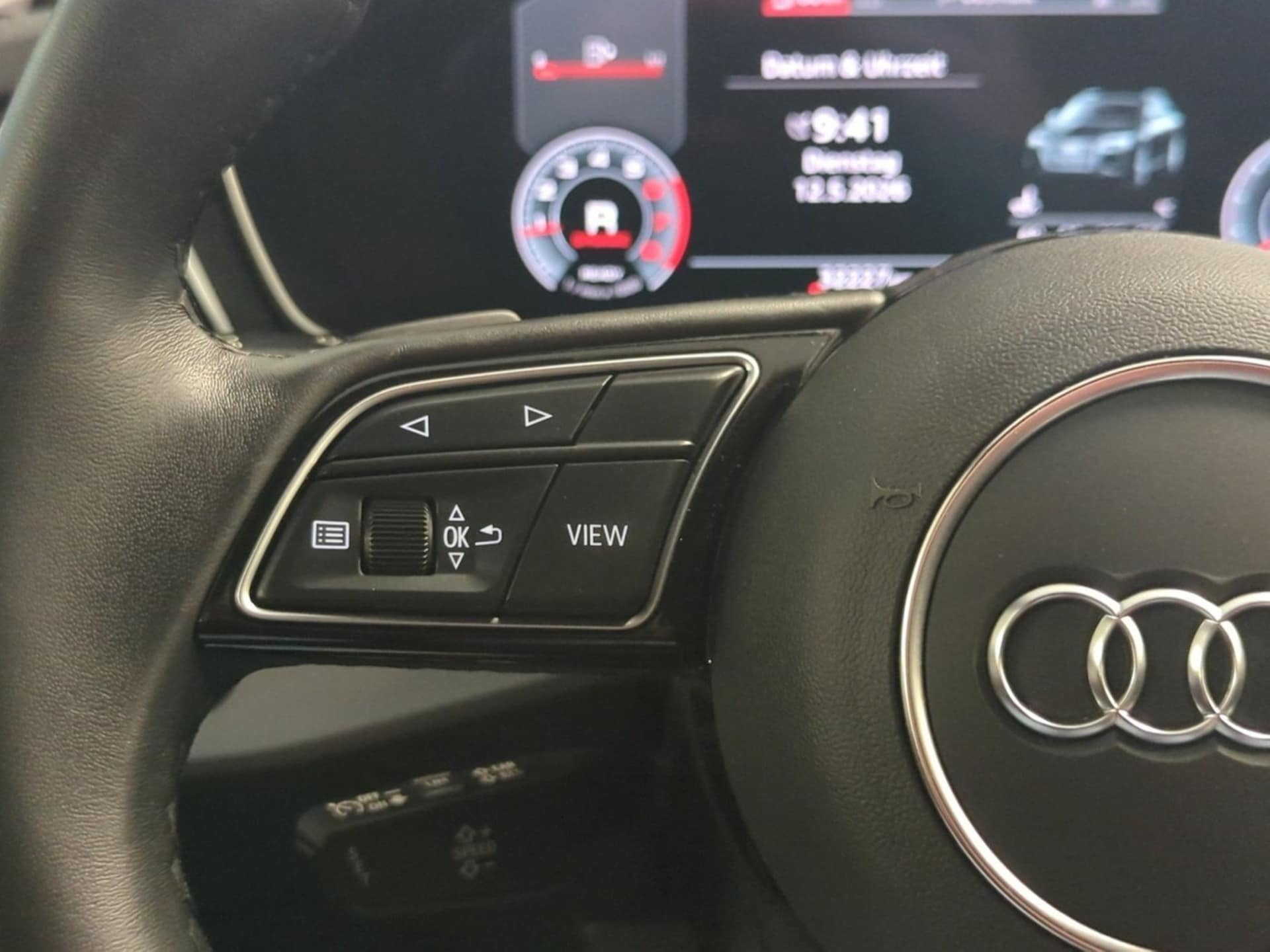 Audi A4 Avant S line