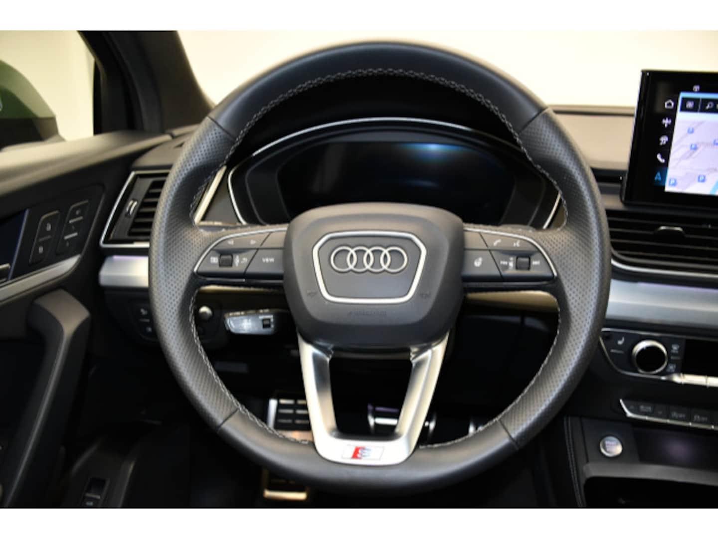 Bild über Audi Q5 Sportback 40 TDI quattro S tronic - für weitere Informationen kontaktieren Sie den Audi Partner