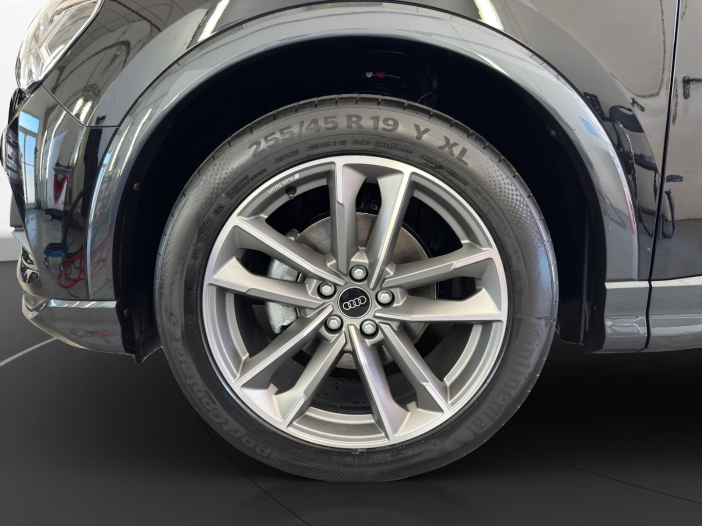 Bild über Audi Q3 TDI 110 kW S tronic - für weitere Informationen kontaktieren Sie den Audi Partner