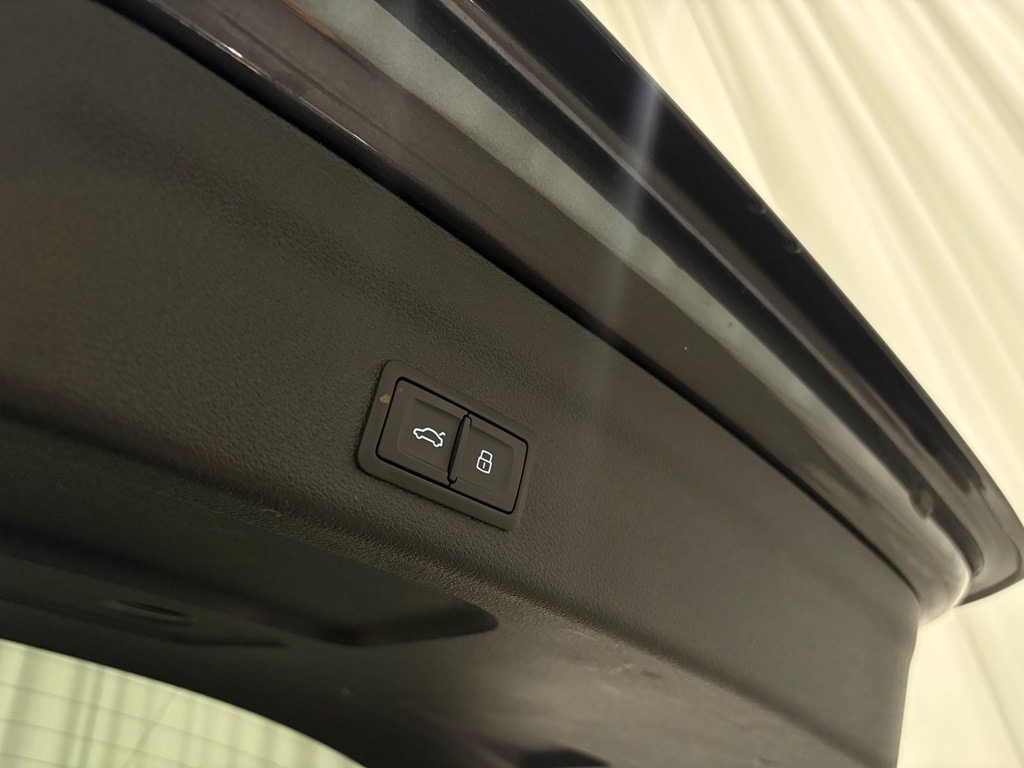 Bild som visar Audi RS 6 Avant RS 6 Avant 600 hk tiptronic - för mer information kontakta din Audi Partner