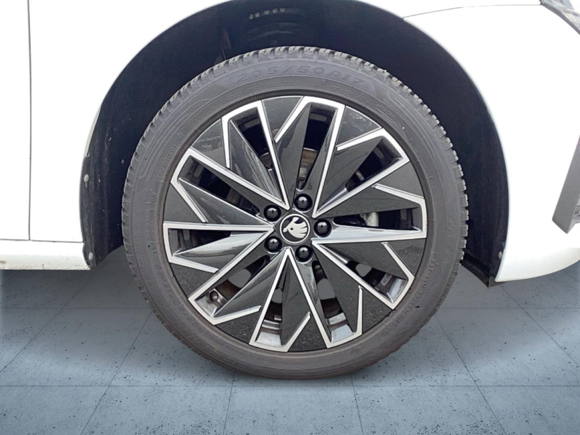 Skoda Scala Tour