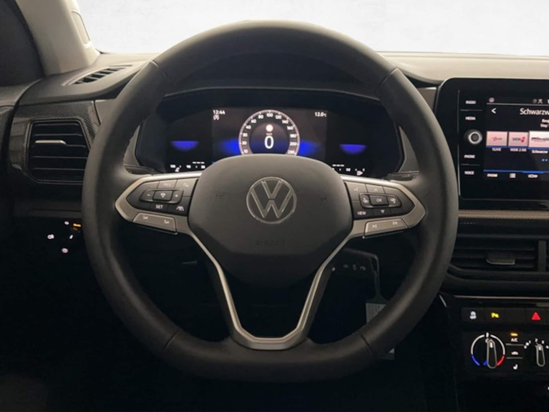 Volkswagen T-Cross Life