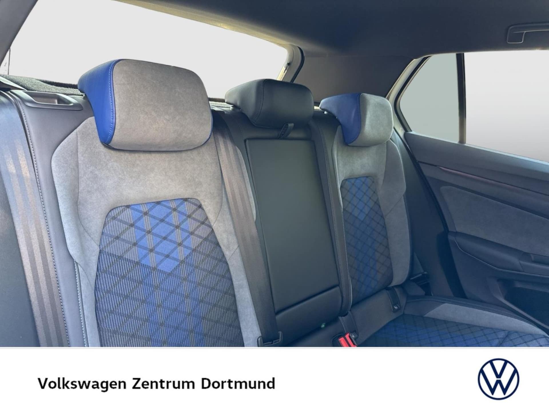 Volkswagen Golf R Black Edition